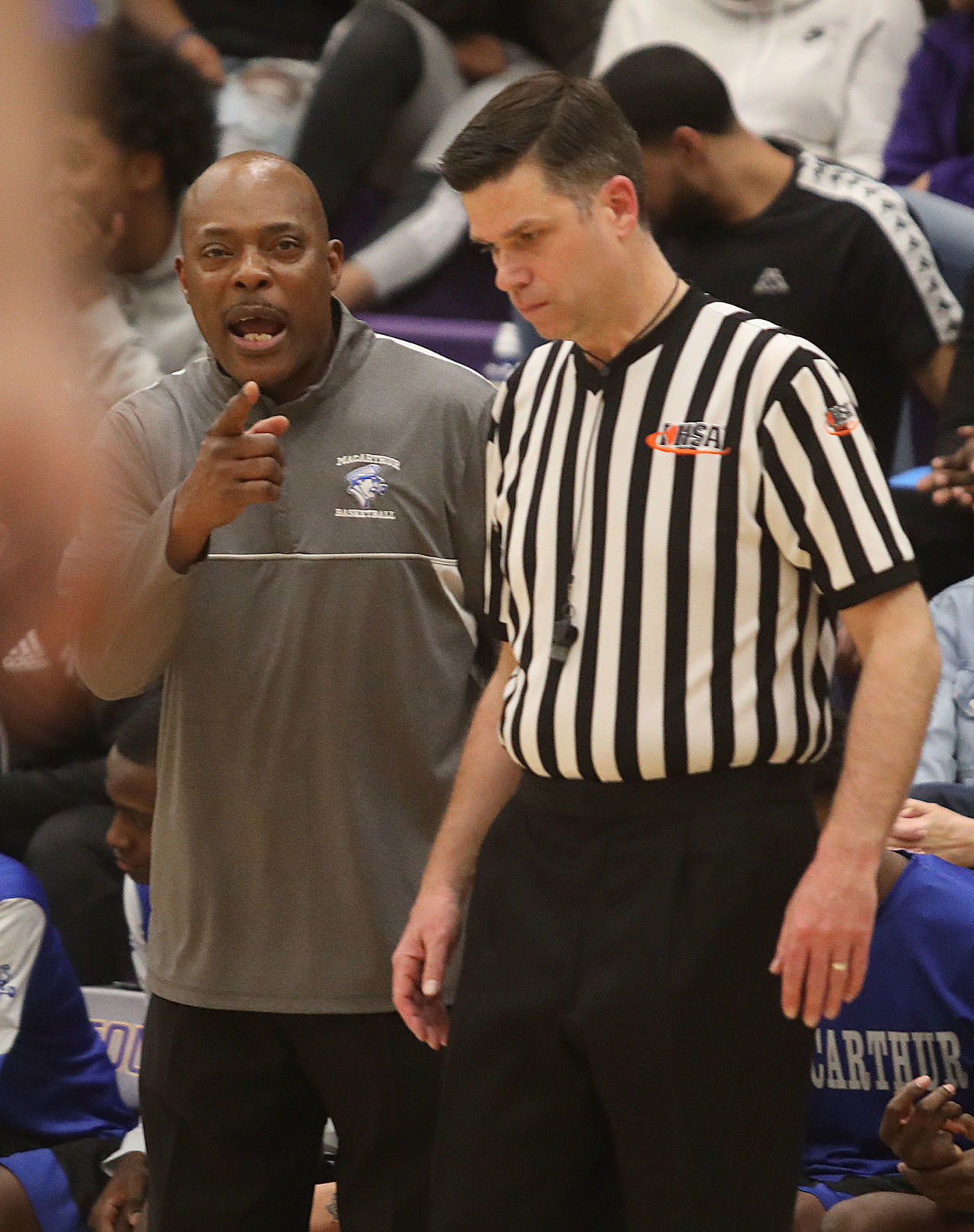 MacArthur vs Champaign Central boys basketball 12 3.1.19.jpg